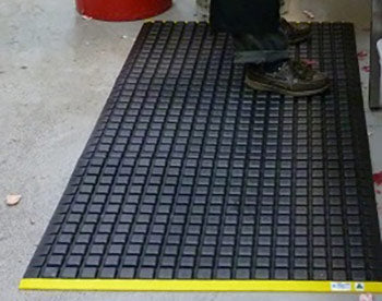 ANTI FATIGUE MAT BIG POD(1600X900MM )